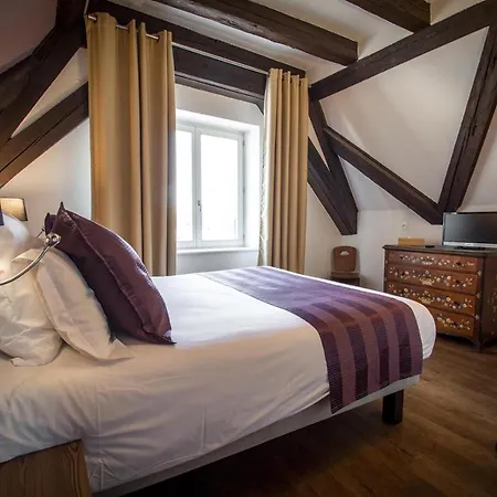 De La Couronne Hotel