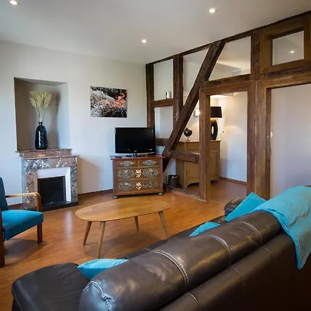 Hotel De La Couronne 3*