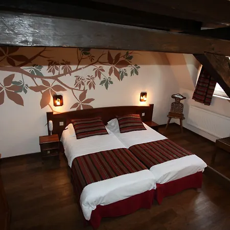 Hotel De La Couronne 3*