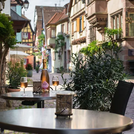 Hotel De La Couronne