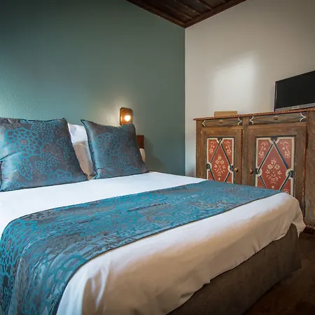 De La Couronne Hotel 3*