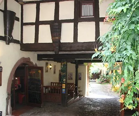 De La Couronne Hotel 3*