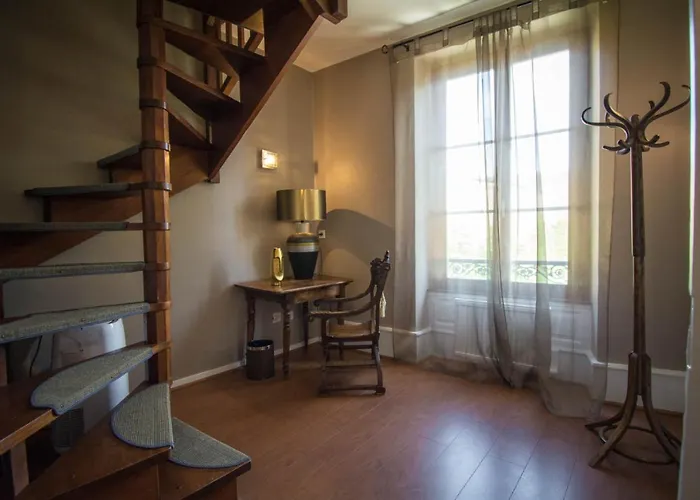 ドゥ ラ クロンヌ 3*