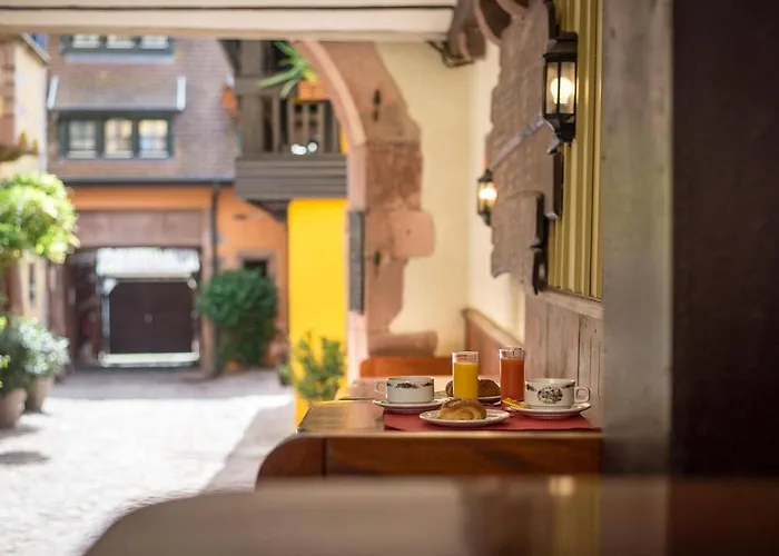 ホテル ドゥ ラ クロンヌ 3*