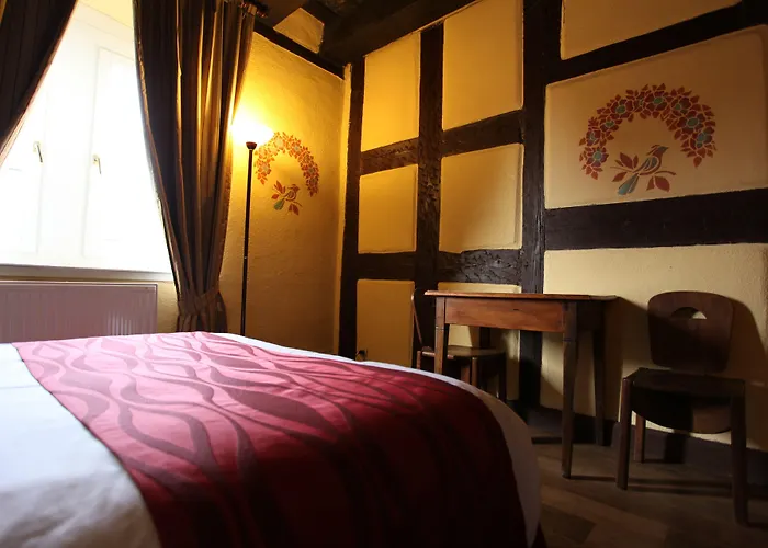 ドゥ ラ クロンヌ 3* リクヴィール