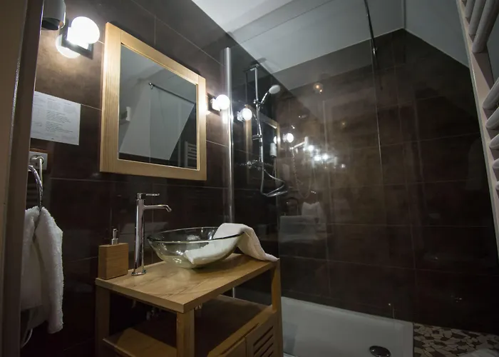 ホテル ドゥ ラ クロンヌ 3*